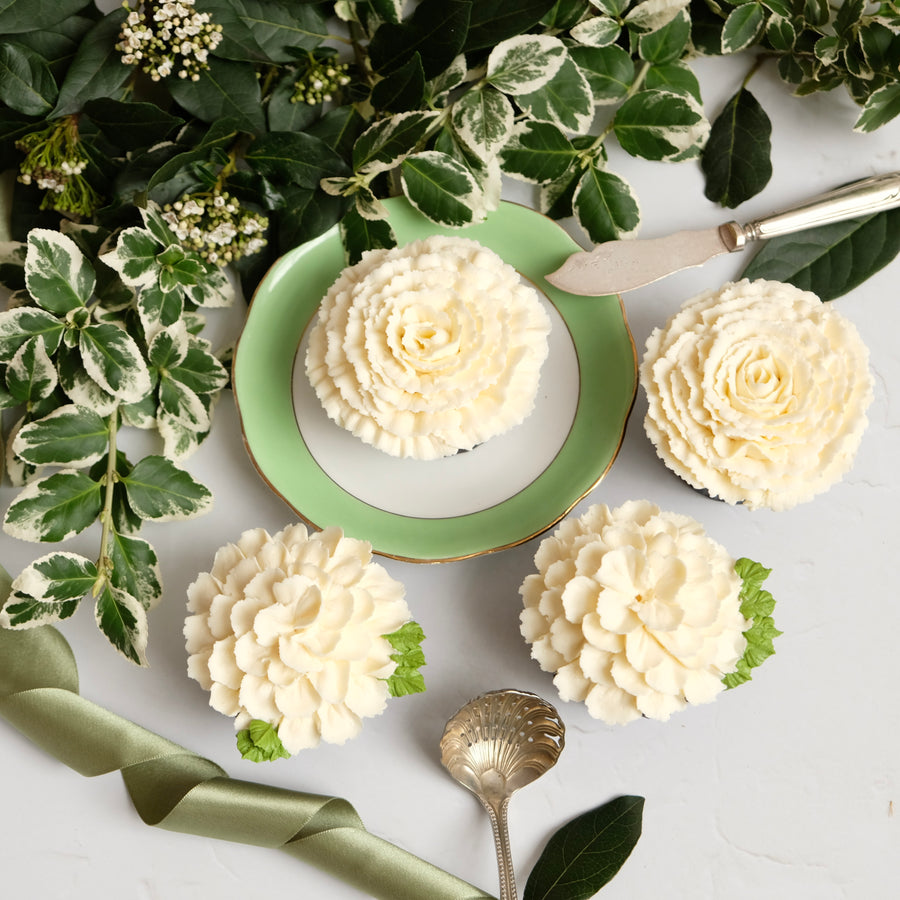 Elegant White Floral Cupcakes